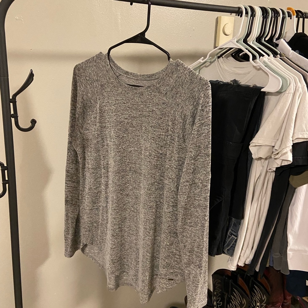 Grey Long-sleeve Tshirt